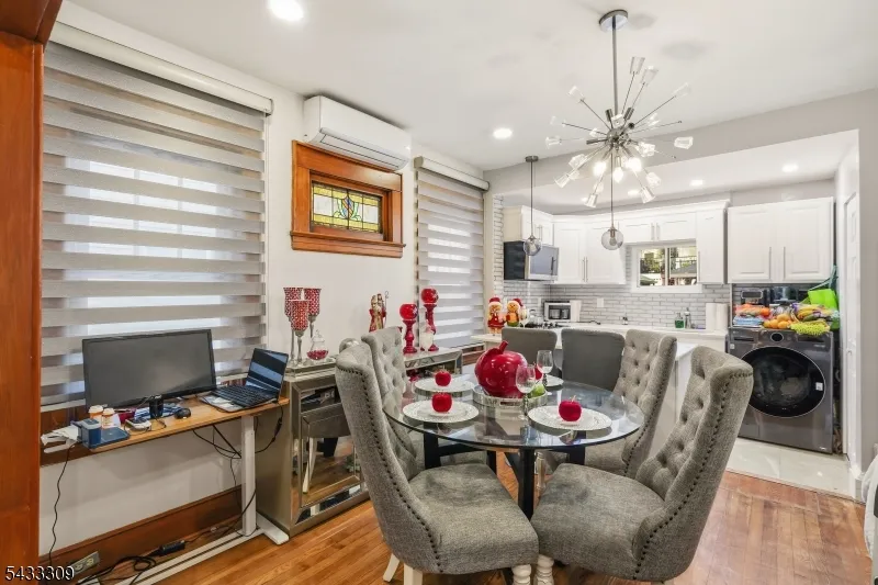 33 Sisco Pl Clifton City, NJ 07011