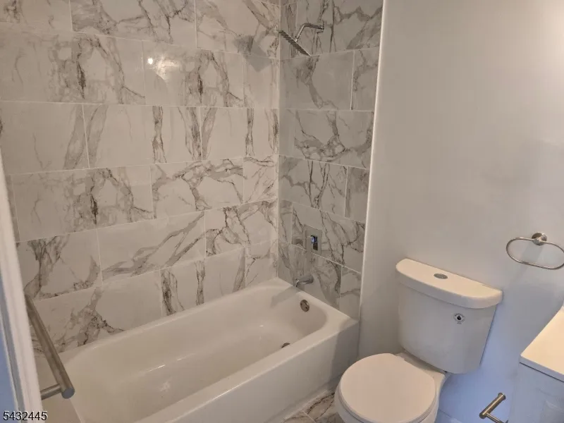 34 Mews Ln South Orange Village, NJ 07079