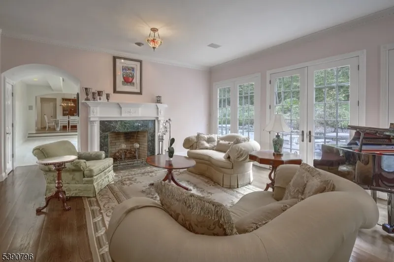 6 Wright Ln Mendham, NJ 07931
