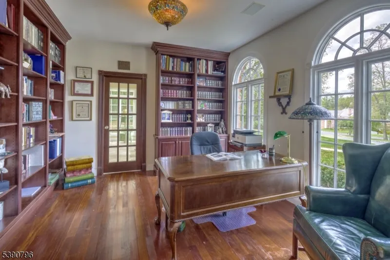 6 Wright Ln Mendham, NJ 07931