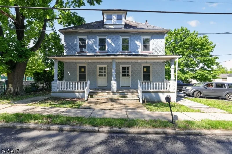 582 Roseberry St Phillipsburg Town, NJ 08865