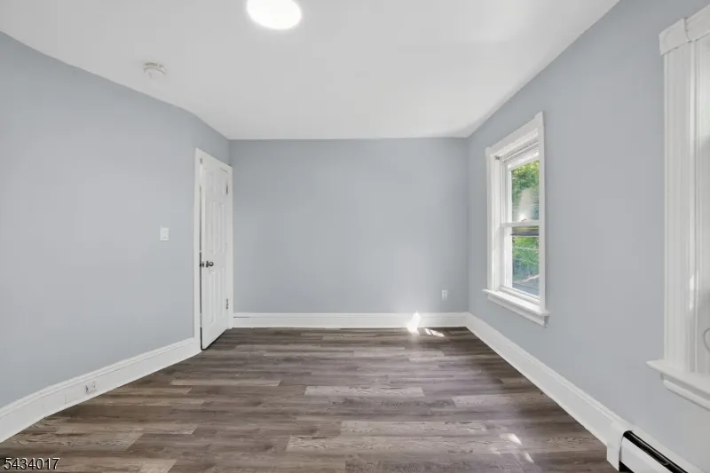 582 Roseberry St Phillipsburg Town, NJ 08865
