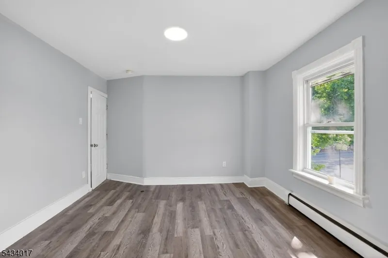 582 Roseberry St Phillipsburg Town, NJ 08865