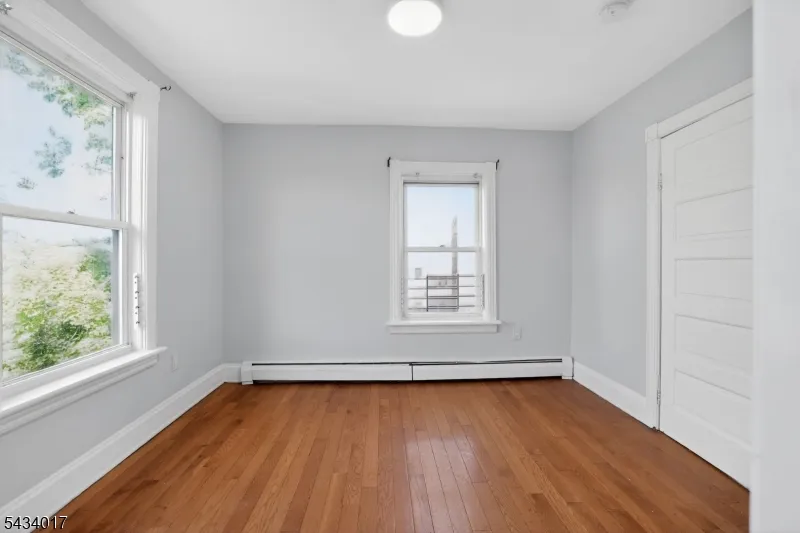 582 Roseberry St Phillipsburg Town, NJ 08865