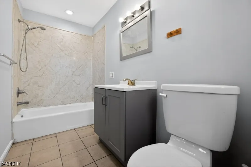 582 Roseberry St Phillipsburg Town, NJ 08865