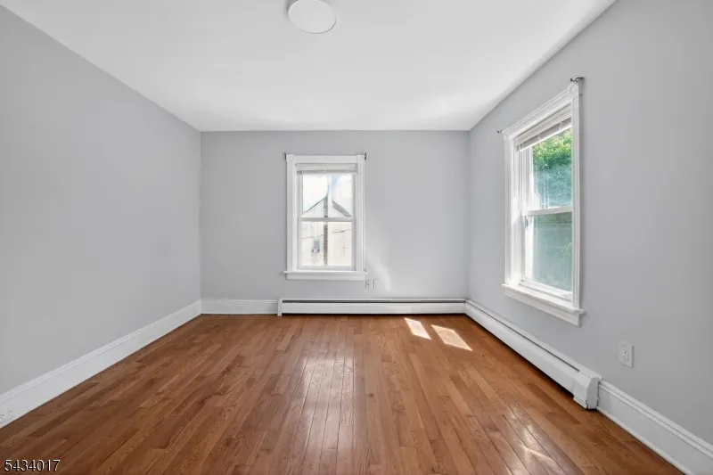 582 Roseberry St Phillipsburg Town, NJ 08865