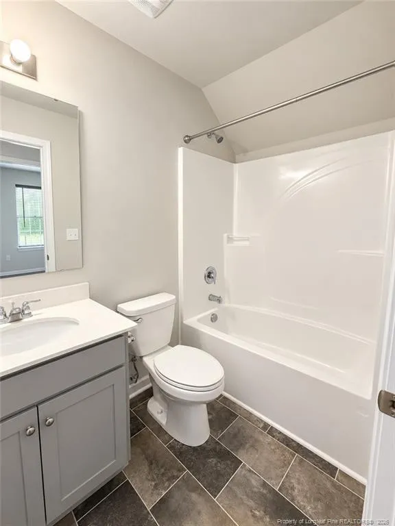 1069 Emerald Stone Loop Hope Mills, NC 28348