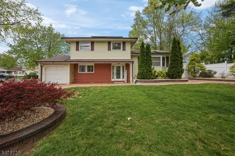 1351 Suwanee Dr North Brunswick, NJ 08902