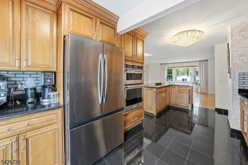 1351 Suwanee Dr North Brunswick, NJ 08902
