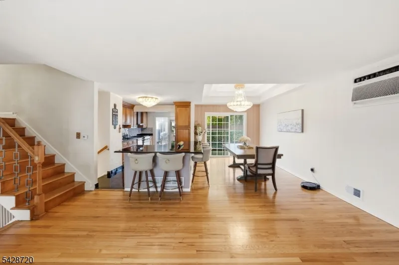1351 Suwanee Dr North Brunswick, NJ 08902