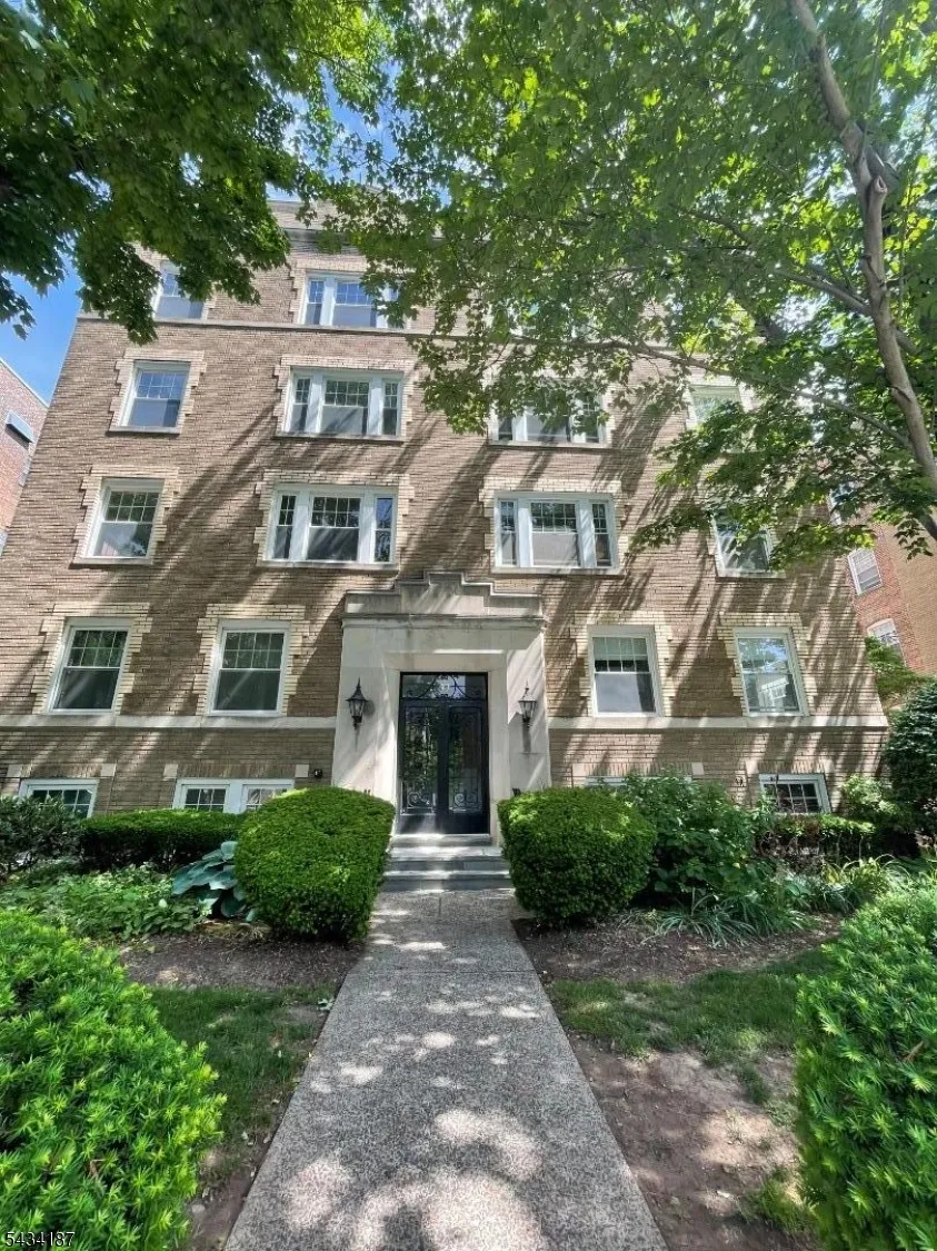 49 Park Ave #42 Unit 42 Bloomfield, NJ 07003