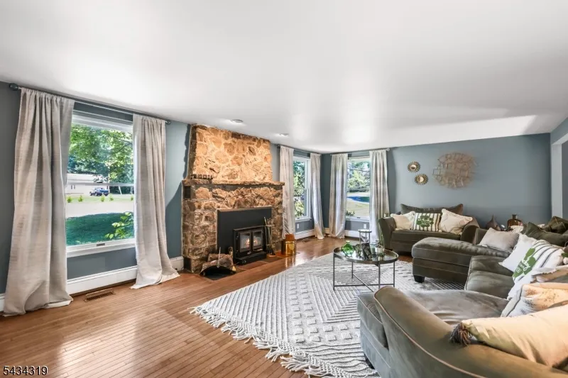 1404 State Route 57 Mansfield, NJ 07865