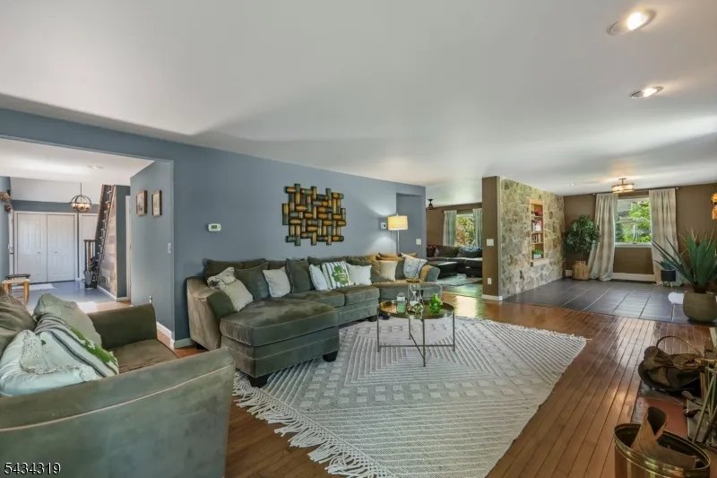 1404 State Route 57 Mansfield, NJ 07865