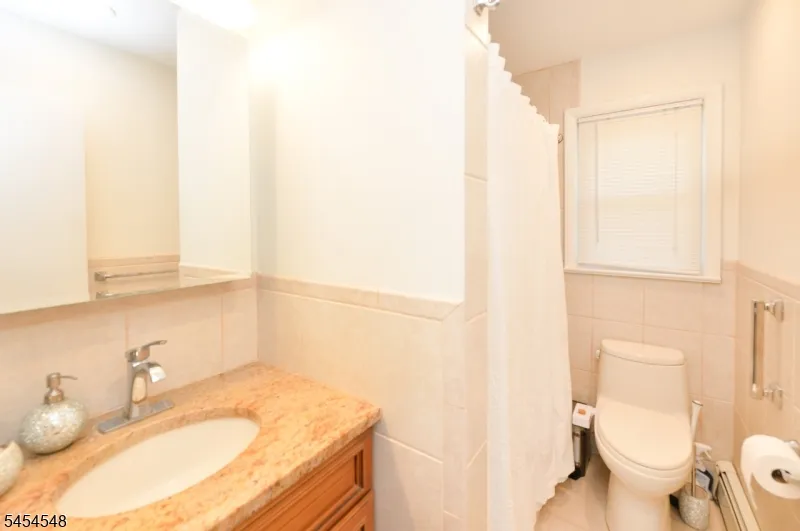 8 Henderson Blvd Fair Lawn, NJ 07410