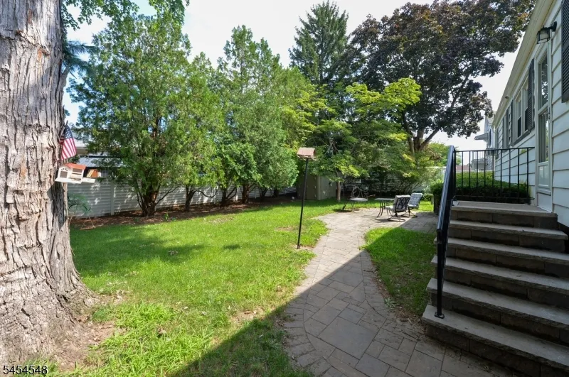 8 Henderson Blvd Fair Lawn, NJ 07410