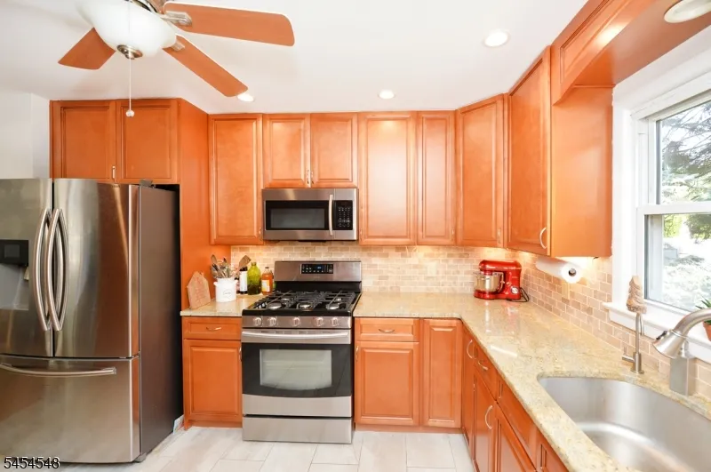 8 Henderson Blvd Fair Lawn, NJ 07410