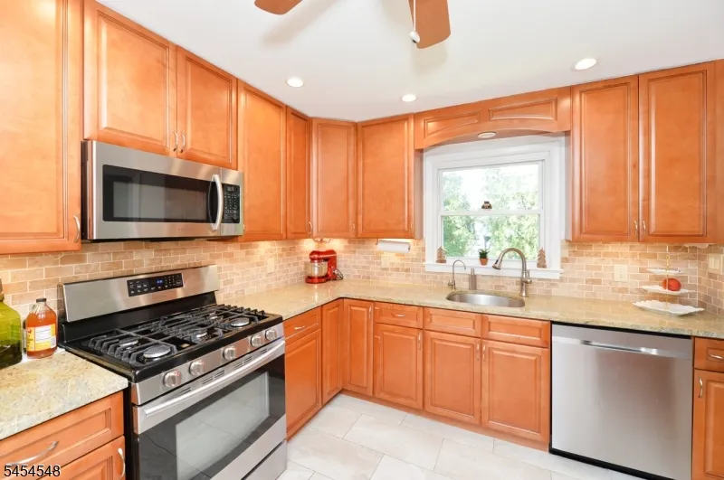 8 Henderson Blvd Fair Lawn, NJ 07410