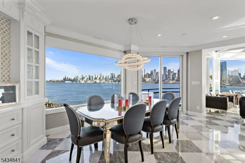 600 Harbor #1079 Unit 1079 Weehawken, NJ 07086