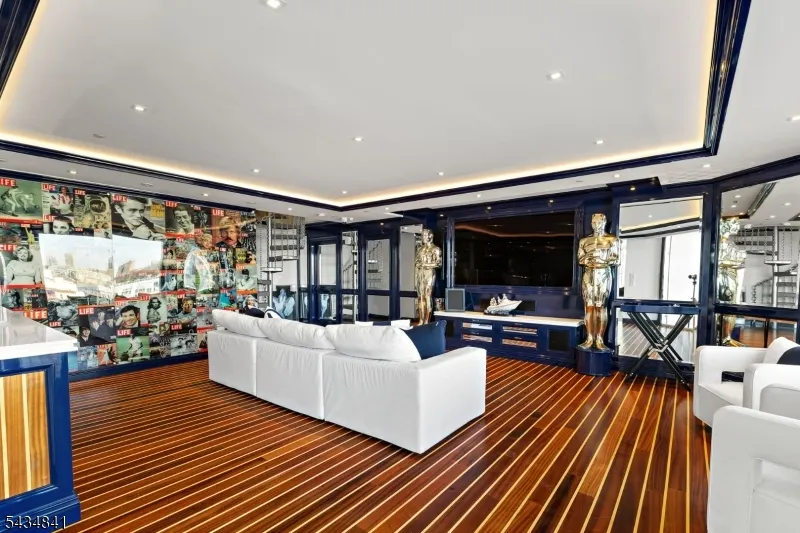 600 Harbor #1079 Unit 1079 Weehawken, NJ 07086