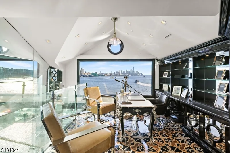 600 Harbor #1079 Unit 1079 Weehawken, NJ 07086