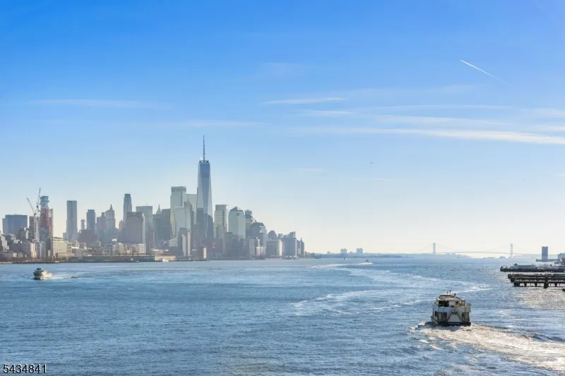 600 Harbor #1079 Unit 1079 Weehawken, NJ 07086