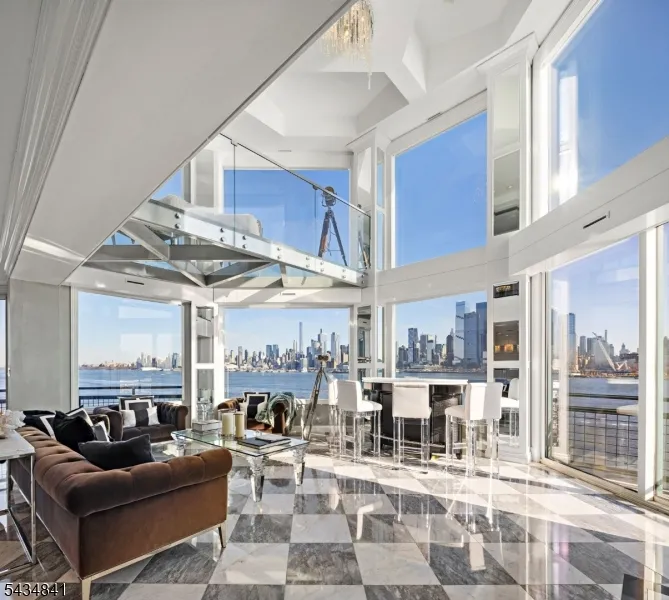600 Harbor #1079 Unit 1079 Weehawken, NJ 07086