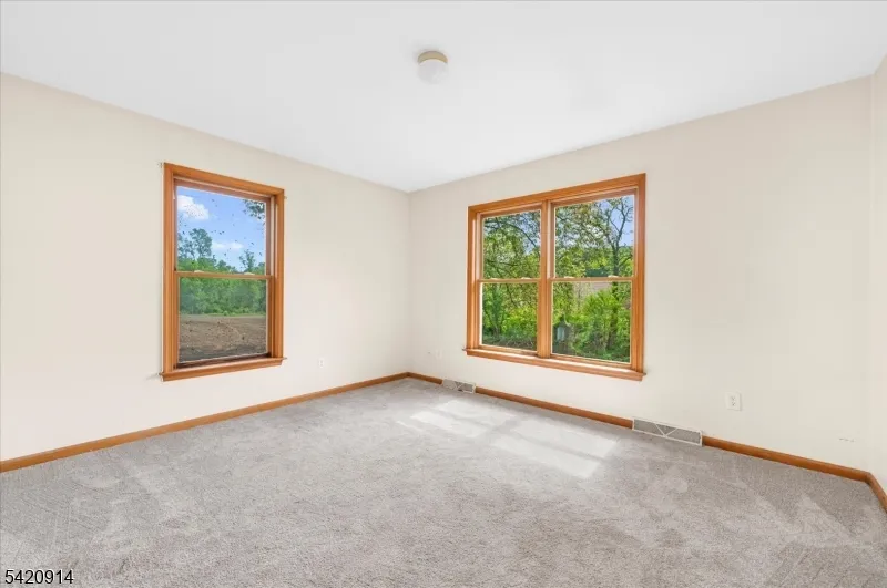 441 Pittstown Rd Franklin, NJ 08867