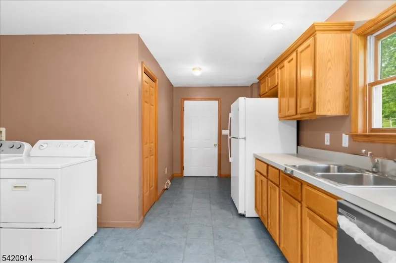 441 Pittstown Rd Franklin, NJ 08867