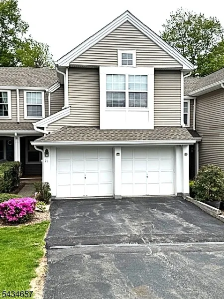 91 Woodmont Dr