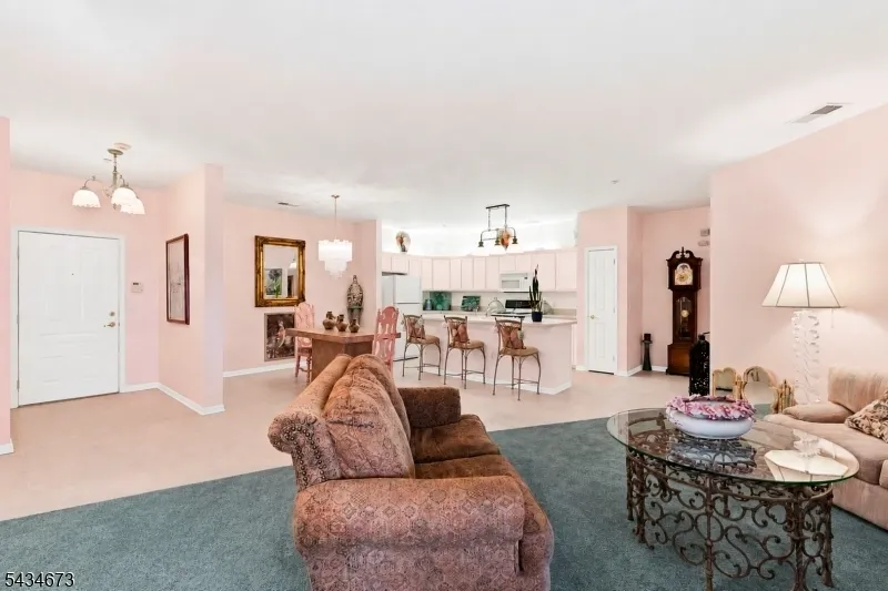 1328 Hamilton Dr Rockaway, NJ 07866