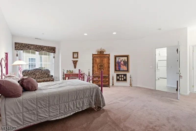 1328 Hamilton Dr Rockaway, NJ 07866