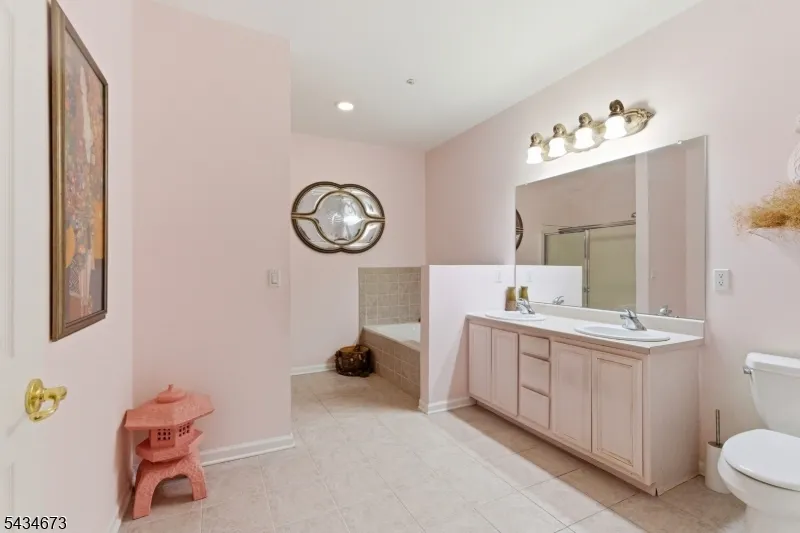 1328 Hamilton Dr Rockaway, NJ 07866