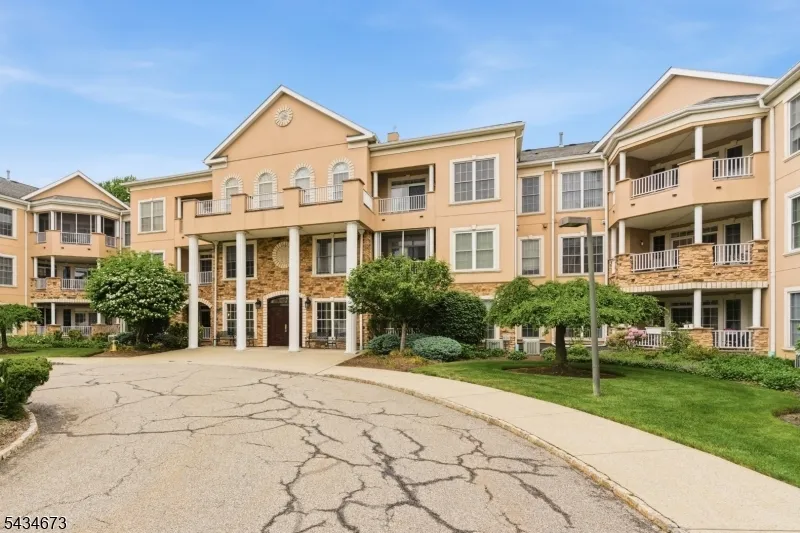 1328 Hamilton Dr Rockaway, NJ 07866