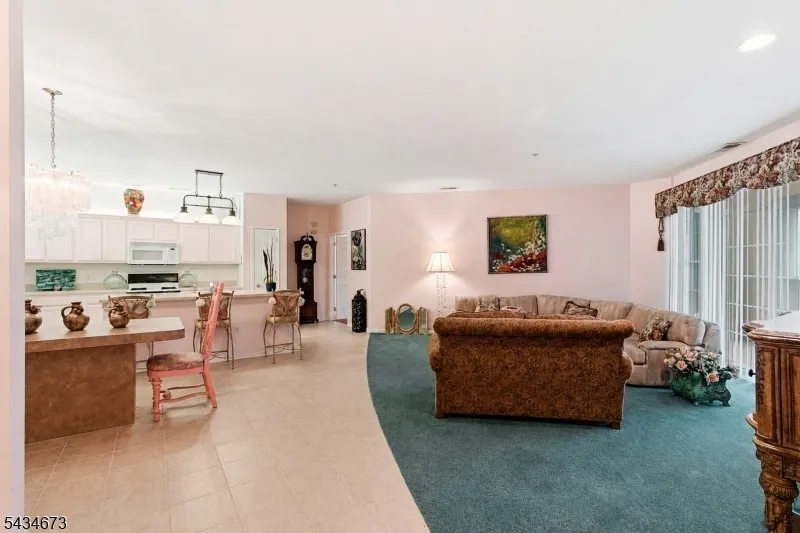 1328 Hamilton Dr Rockaway, NJ 07866