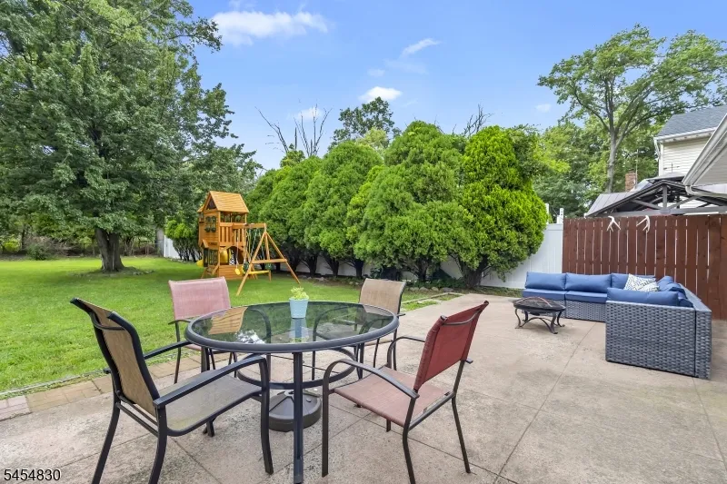 234 Howard Ave Rochelle Park, NJ 07662