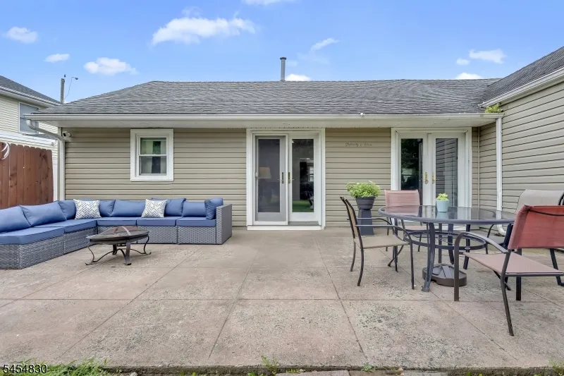 234 Howard Ave Rochelle Park, NJ 07662