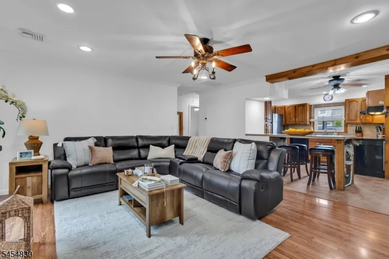 234 Howard Ave Rochelle Park, NJ 07662