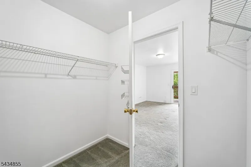 304 Heights Dr Haledon, NJ 07508