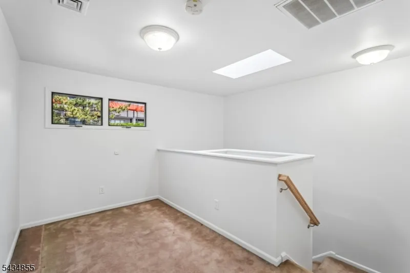 304 Heights Dr Haledon, NJ 07508