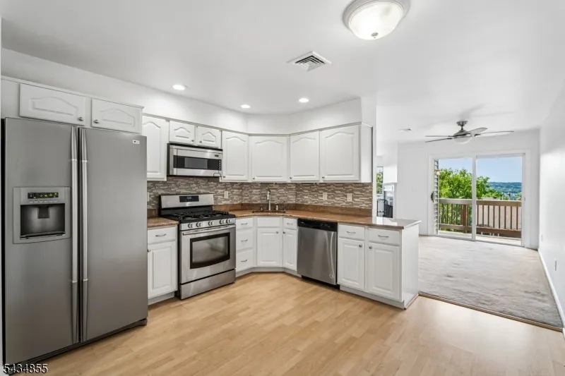 304 Heights Dr Haledon, NJ 07508