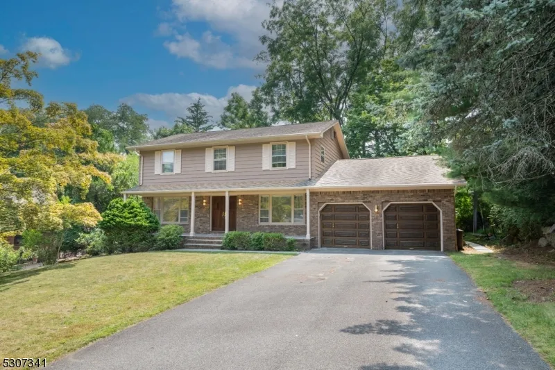 20 Whitewood Dr Parsippany-Troy Hills, NJ 07950