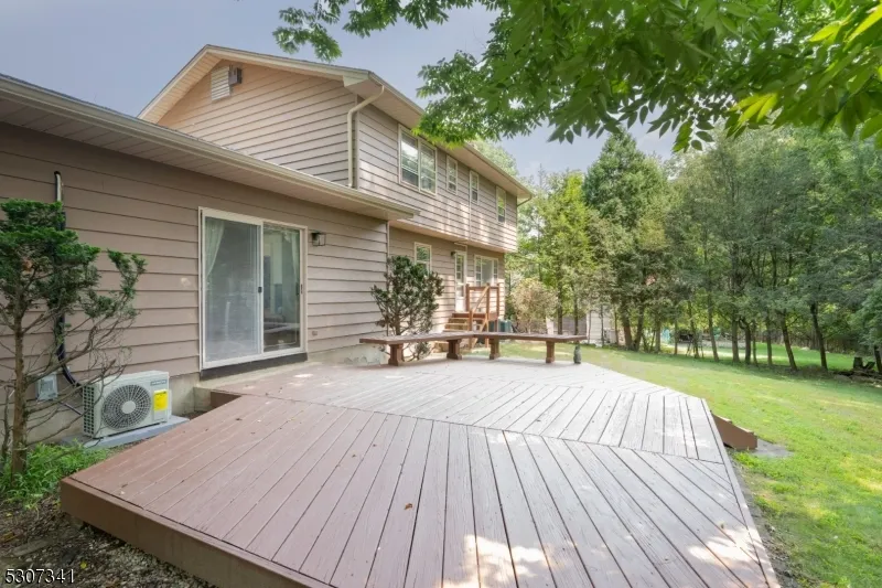 20 Whitewood Dr Parsippany-Troy Hills, NJ 07950