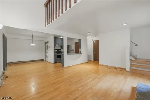 17 Village Way #6 Unit 6