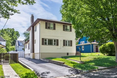 54 Bedford Ave