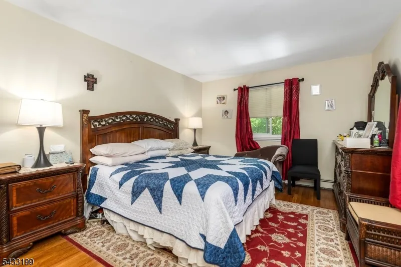54 Bedford Ave Teaneck, NJ 07666