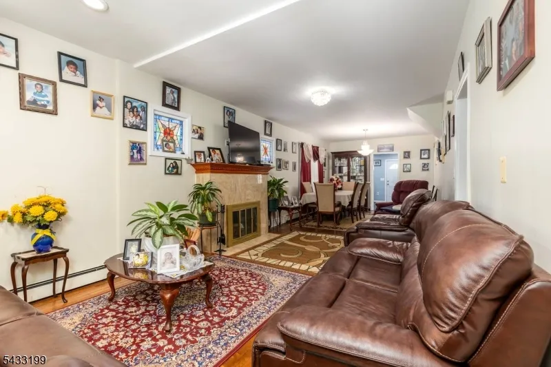 54 Bedford Ave Teaneck, NJ 07666