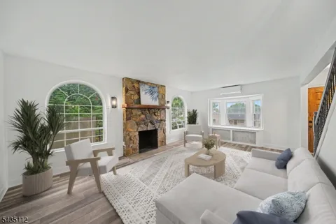 433 Louisa Ave