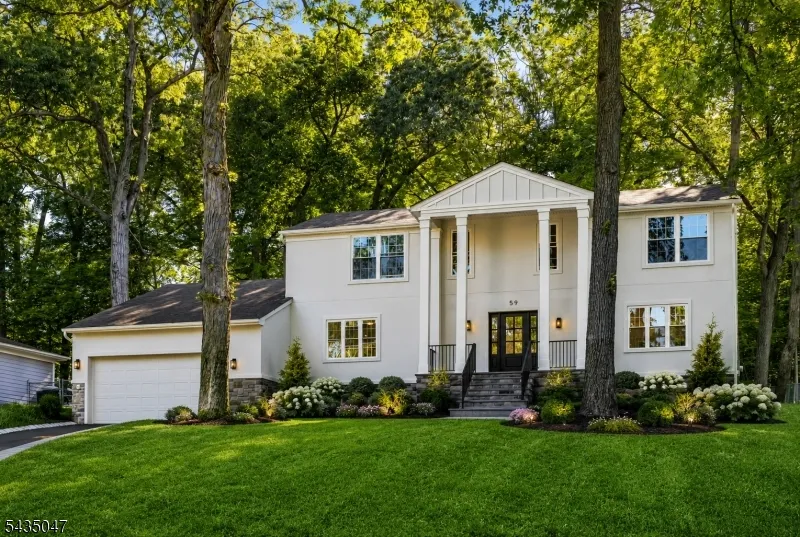 59 Tremont Ter Livingston, NJ 07039