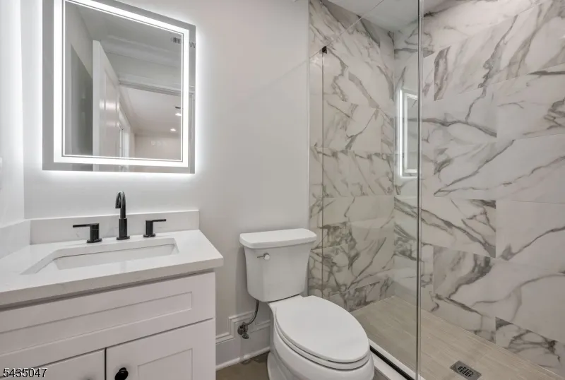 59 Tremont Ter Livingston, NJ 07039