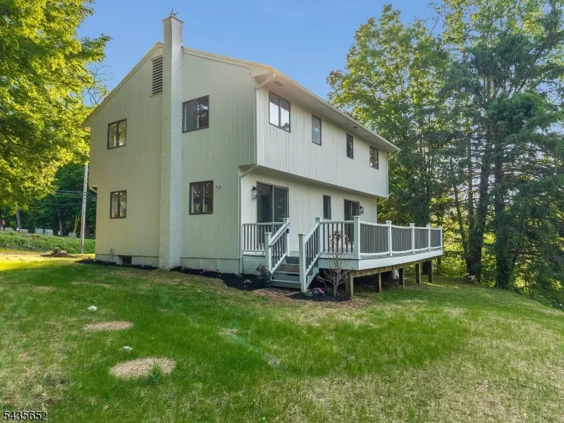 6 Race Street Union, NJ 08867